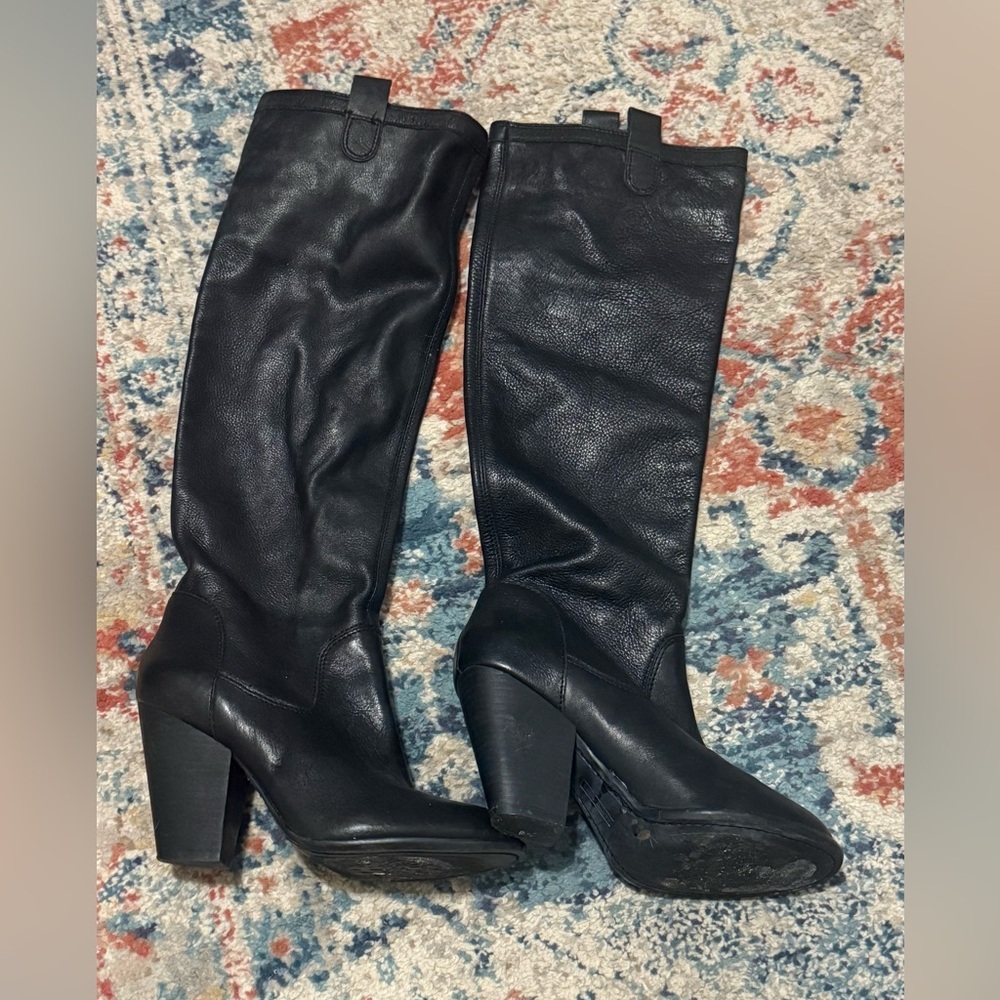 Vince Camuto leather black Boots long size 7B